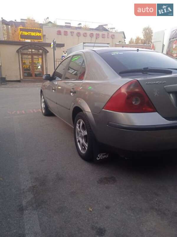 Лифтбек Ford Mondeo 2001 в Киеве