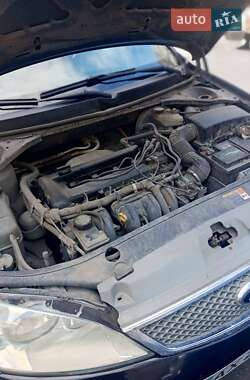 Седан Ford Mondeo 2005 в 