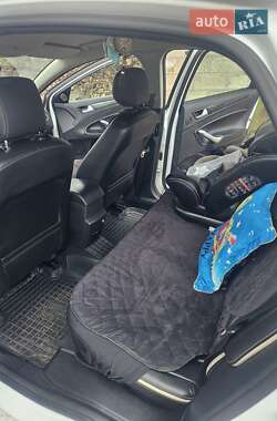 Седан Ford Mondeo 2012 в 