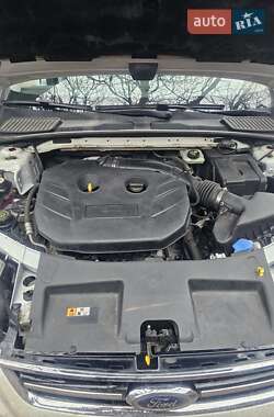 Седан Ford Mondeo 2012 в 