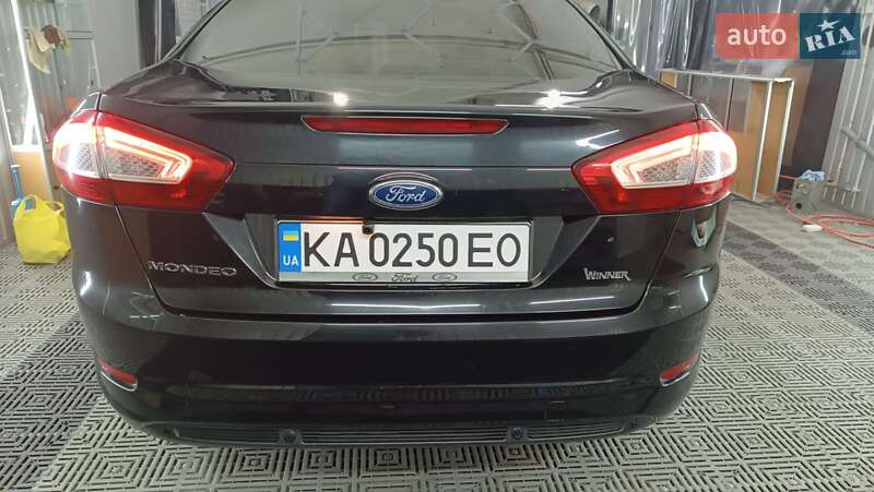 Седан Ford Mondeo 2011 в Києві
