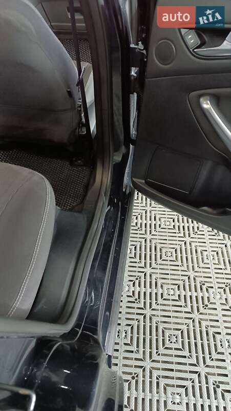Седан Ford Mondeo 2011 в Києві