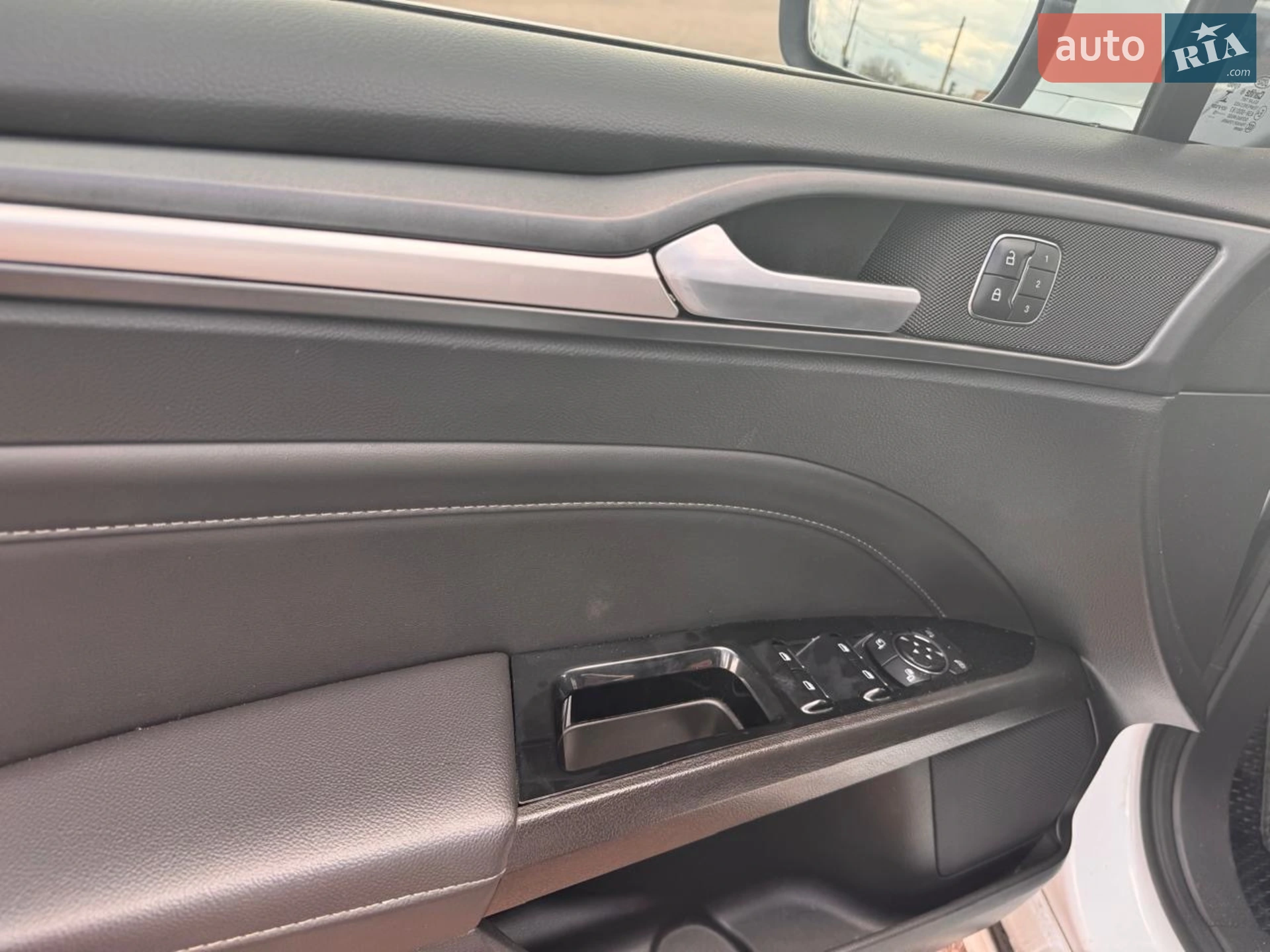 2015 Ford Mondeo - мініатюра 11