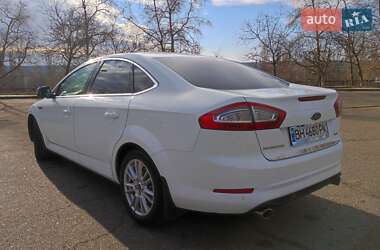 Седан Ford Mondeo 2012 в Южноукраїнську