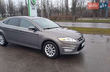 Седан Ford Mondeo 2011 в 
