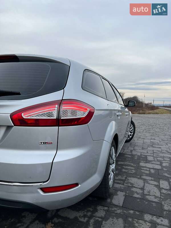 Универсал Ford Mondeo 2010 в Хусте