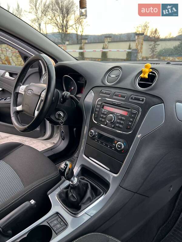 Универсал Ford Mondeo 2010 в Хусте