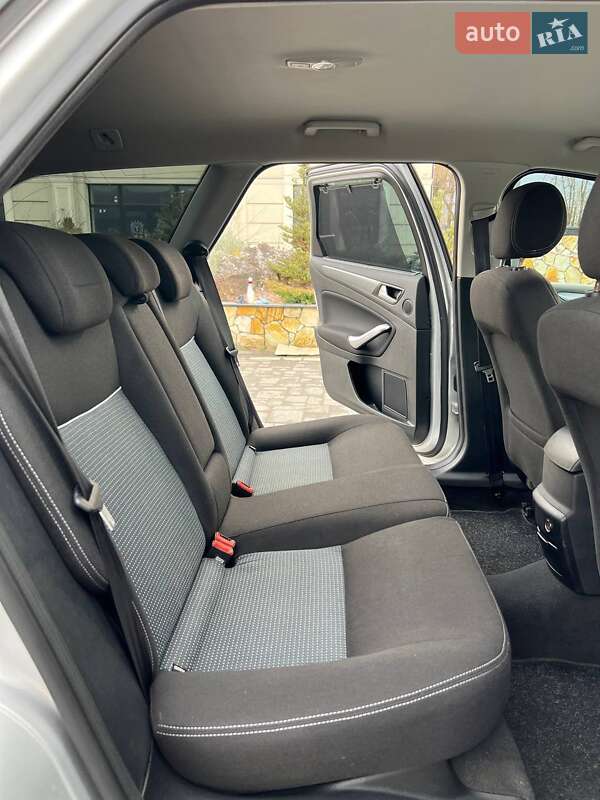 Универсал Ford Mondeo 2010 в Хусте