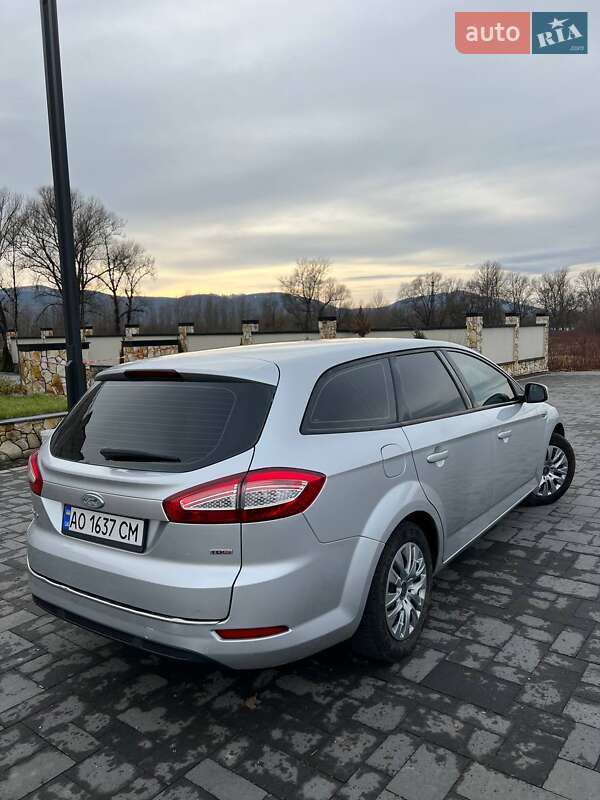 Универсал Ford Mondeo 2010 в Хусте