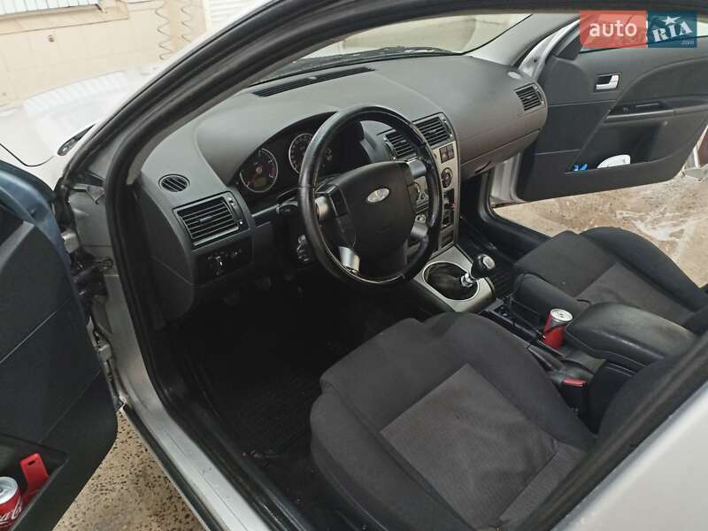 Седан Ford Mondeo 2001 в Сумах