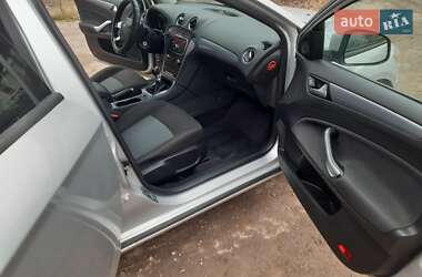 Универсал Ford Mondeo 2011 в 