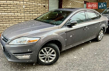 Седан Ford Mondeo 2010 в Киеве