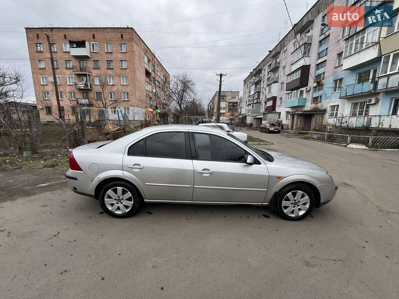 Седан Ford Mondeo 2002 в Гайвороне