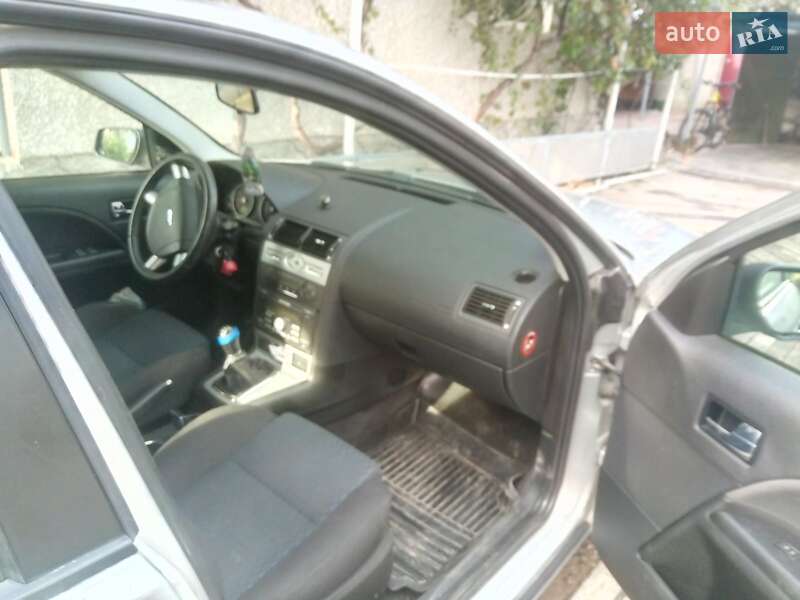 Седан Ford Mondeo 2006 в Одессе