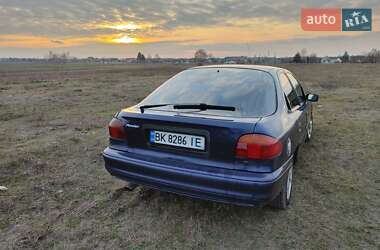 Ліфтбек Ford Mondeo 1994 в Луцьку