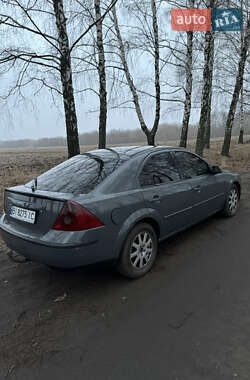 Лифтбек Ford Mondeo 2002 в Краснограде