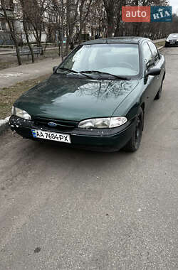 Седан Ford Mondeo 1993 в Києві