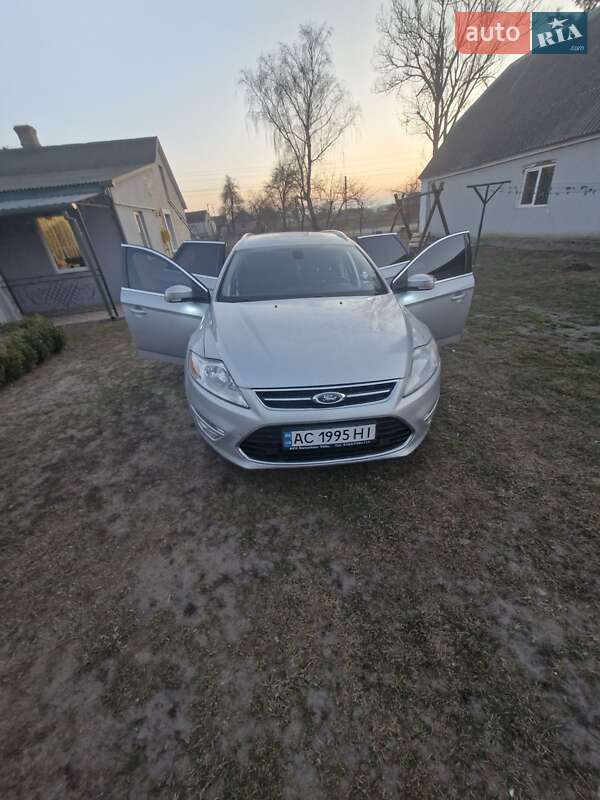 Універсал Ford Mondeo 2014 в Володимирі