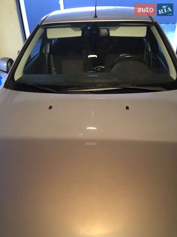 Седан Ford Mondeo 2006 в Козине