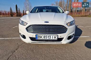 Седан Ford Mondeo 2015 в Луцьку