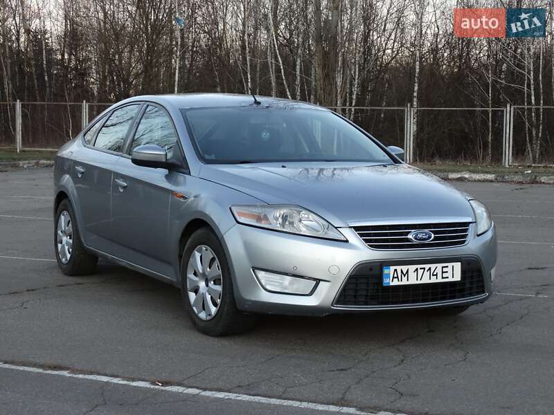 Лифтбек Ford Mondeo 2008 в 
