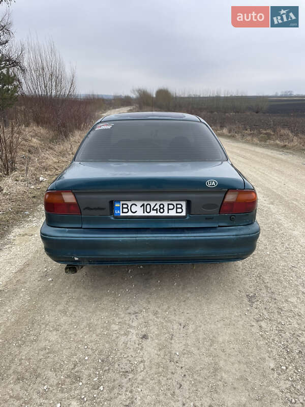 Седан Ford Mondeo 1993 в Городке