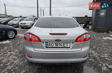 Лифтбек Ford Mondeo 2010 в Ровно