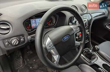 Лифтбек Ford Mondeo 2010 в Ровно