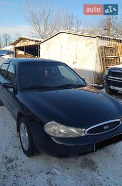 Седан Ford Mondeo 2000 в Одесі