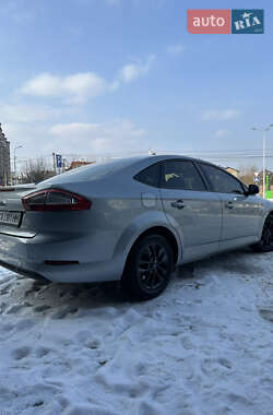 Седан Ford Mondeo 2012 в Києві