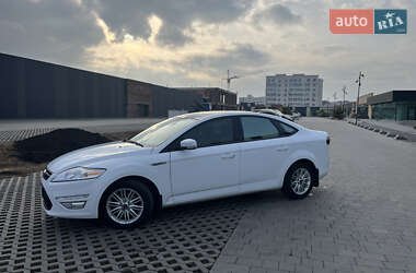 Седан Ford Mondeo 2012 в Хмельницком