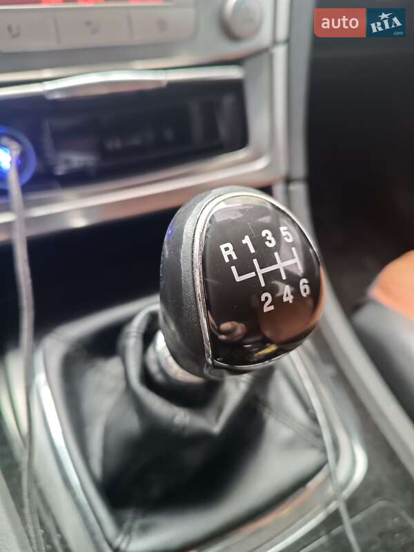 Лифтбек Ford Mondeo 2010 в Изяславе