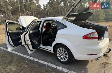 Лифтбек Ford Mondeo 2014 в 