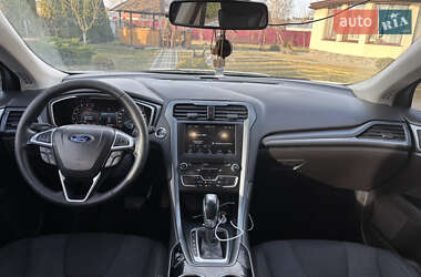 Лифтбек Ford Mondeo 2016 в 