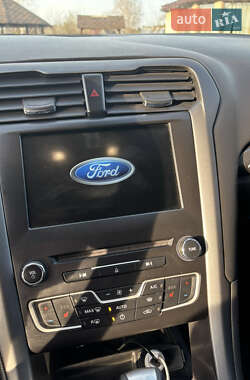 Лифтбек Ford Mondeo 2016 в 