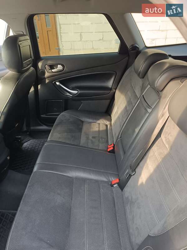 Универсал Ford Mondeo 2010 в Берегово