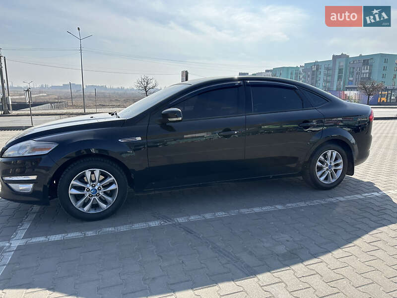 Седан Ford Mondeo 2011 в Киеве