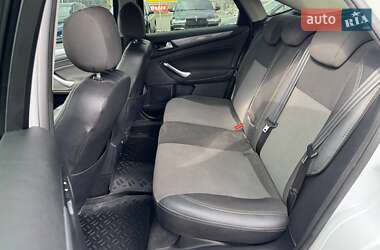 Седан Ford Mondeo 2012 в 