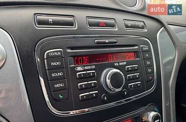 Седан Ford Mondeo 2012 в 