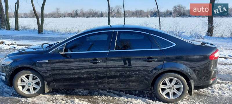 Седан Ford Mondeo 2012 в Кривом Роге