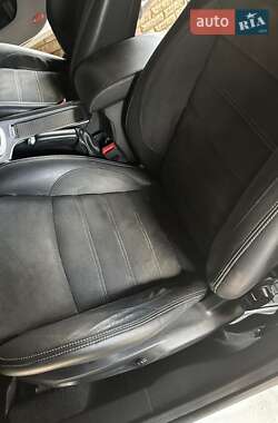 Седан Ford Mondeo 2012 в 