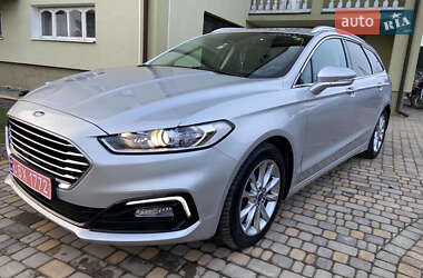 Лифтбек Ford Mondeo 2020 в 