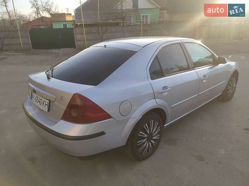Седан Ford Mondeo 2002 в Сквире