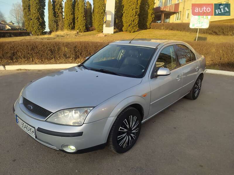 Седан Ford Mondeo 2002 в Сквире