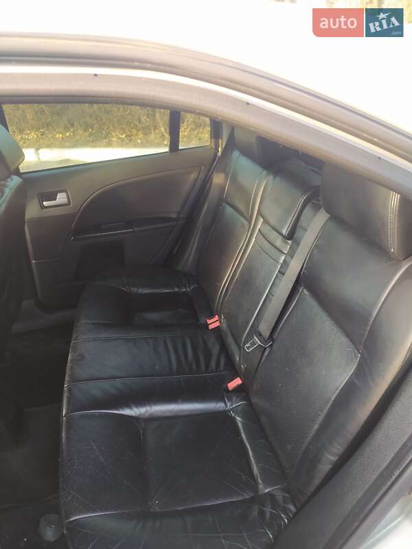 Седан Ford Mondeo 2002 в Сквире