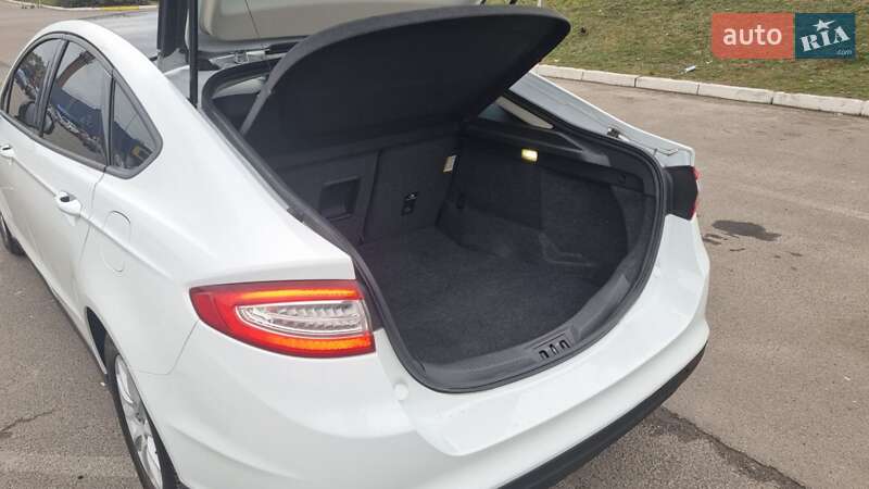 Ліфтбек Ford Mondeo 2017 в Львові