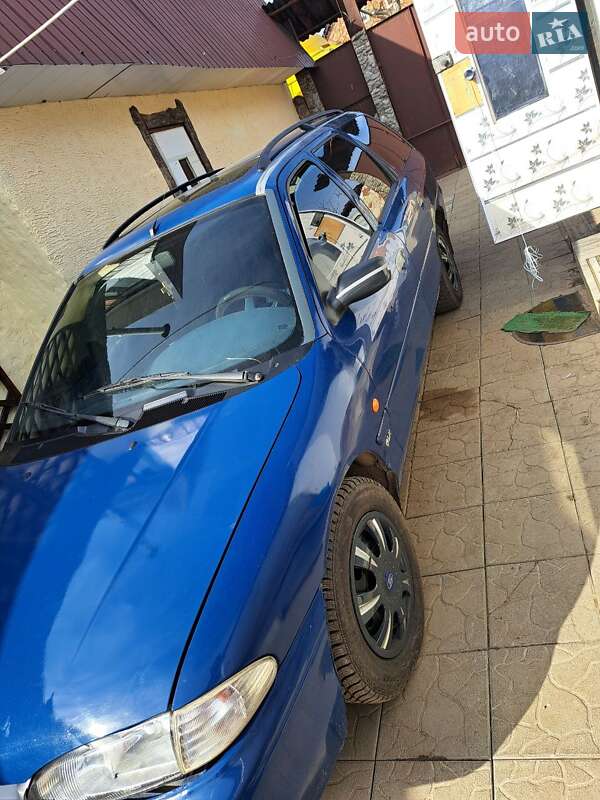 Универсал Ford Mondeo 1995 в Сумах