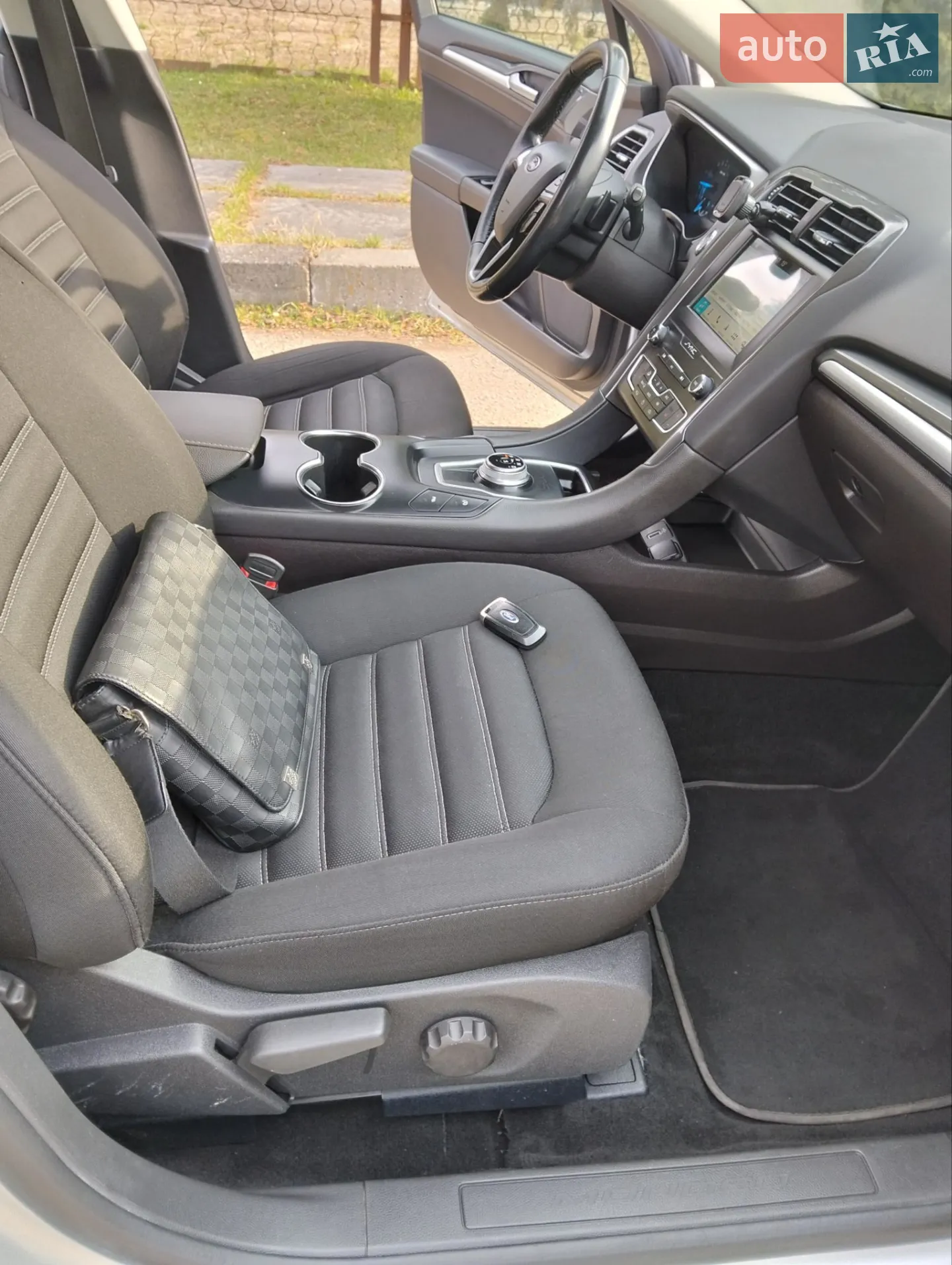2019 Ford Mondeo - мініатюра 14
