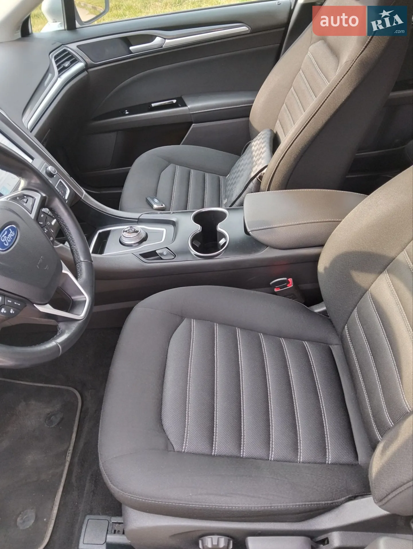 2019 Ford Mondeo - мініатюра 16