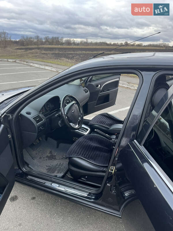 Лифтбек Ford Mondeo 2006 в Конотопе